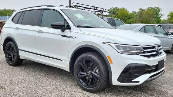 VOLKSWAGEN TIGUAN 4MOTION 2024 3VV8B7AX7RM114123 image VOLKSWAGEN TIGUAN 4MOTION 2024 3VV8B7AX7RM114123 image